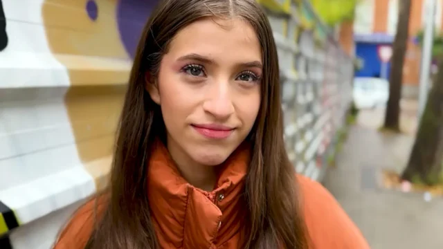 PutaLocura – Sofia Smith – Pilladas 19 Añitos y Culazo